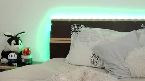 Megan Blazee  online show from 03.10.25