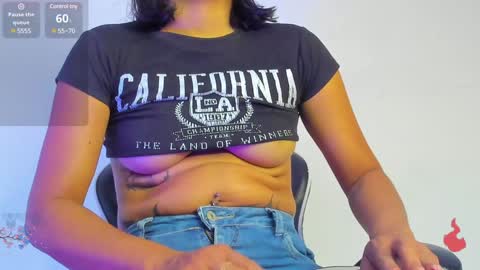 Snapshot of megan_browns1 chatting on 01.11.25 Megan  online show from 01.11.25