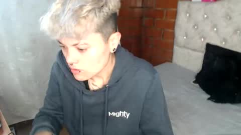 Megan and sophi online show from 05.29.26