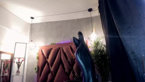 Snapshot of megan_inked_ chatting on 01.02.25 online show from 01.02.25