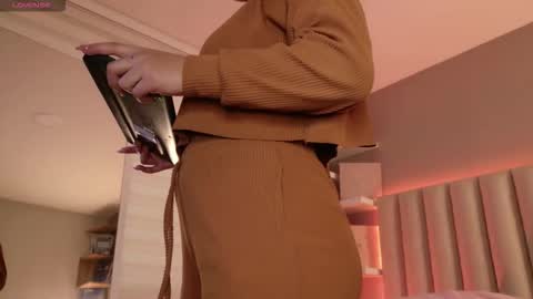     online show from 09.11.25