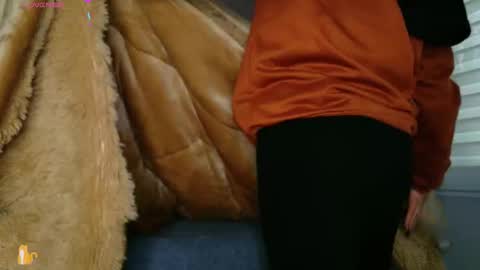     online show from 11.05.25