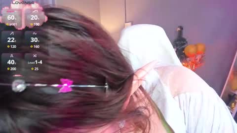 Megan Nelson online show from 01.10.25