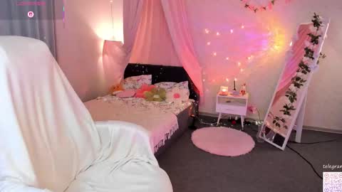 Megan Nelson online show from 02.04.26