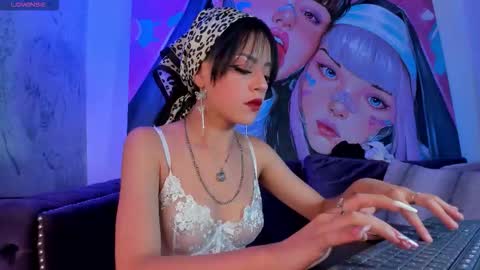 megan_shyne online show from 12.15.25