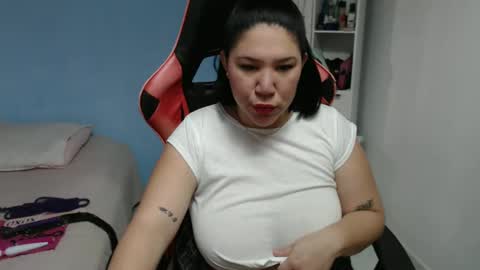 Snapshot of megan_slut1 chatting on 09.23.25 Megan online show from 09.23.25
