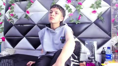 megan_thompsonn_ online show from 11.15.25