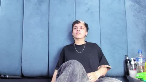 megan_thompsonn_ online show from 04.16.26