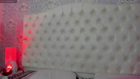 Snapshot of megan_tower chatting on 10.05.25 megan_tower online show from 10.05.25