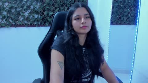Snapshot of megan_whitte_01 chatting on 01.30.25 megan white 01  online show from 01.30.25