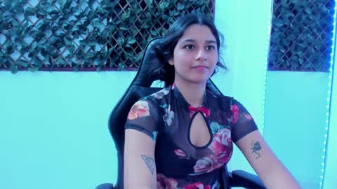 Snapshot of megan_whitte_01 chatting on 02.06.25 megan white 01  online show from 02.06.25