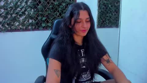 Snapshot of megan_whitte_01 chatting on 03.03.25 megan white 01  online show from 03.03.25