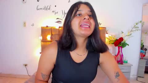 Snapshot of megan_whitte_01 chatting on 09.17.25 megan white 01  online show from 09.17.25