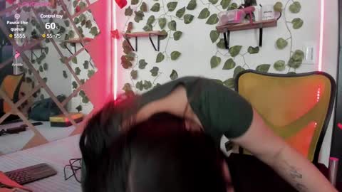 Megan online show from 01.21.25