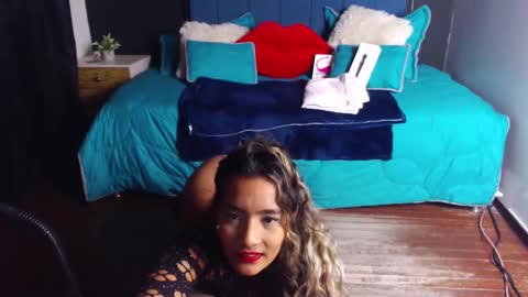 Snapshot of meganadriels96 chatting on 02.21.25 M E G A N online show from 02.21.25