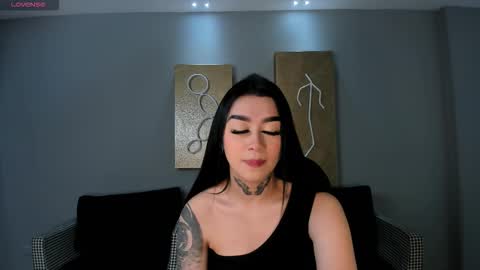 Megan Cross online show from 12.03.25