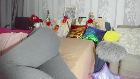 Nicki--------- Welcome to my Room online show from 02.12.25