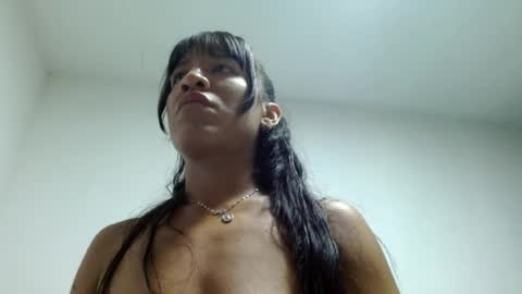 Snapshot of meganharry chatting on 06.19.26 meganharry online show from 06.19.26