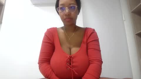Snapshot of meganhotxx2 chatting on 01.23.25 megan        online show from 01.23.25