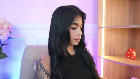 Megan Lowell online show from 04.20.26