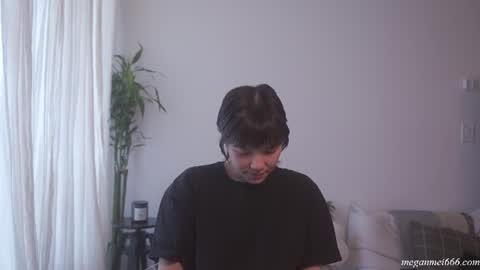 Snapshot of meganmei666 chatting on 06.25.26 for more 3 online show from 06.25.26