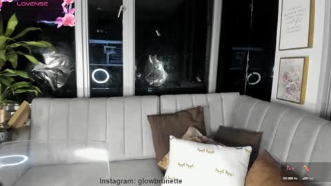 Snapshot of megann__sweet chatting on 02.05.25 Mara online show from 02.05.25