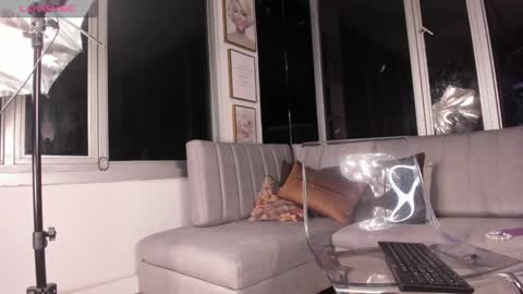 Snapshot of megann__sweet chatting on 02.11.25 Mara online show from 02.11.25