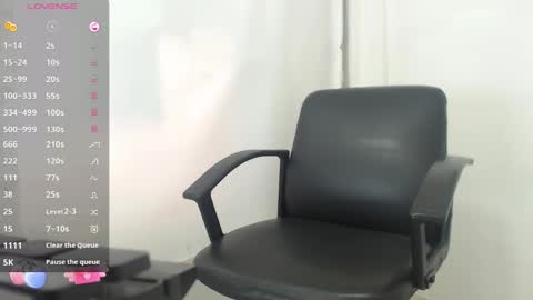 i am megan seduce me and lets fulfill all our naughty thoughts boss. model indepent online show from 01.28.25