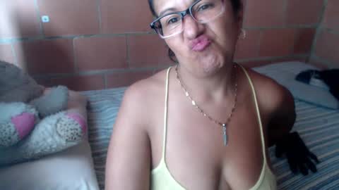 Snapshot of meganny_2023 chatting on 01.24.25 Danny online show from 01.24.25