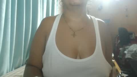 Snapshot of meganny_2023 chatting on 10.03.25 Danny online show from 10.03.25