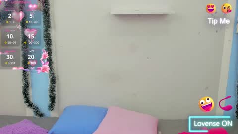 Snapshot of meganqueen2 chatting on 12.27.24 Megan Queen online show from 12.27.24