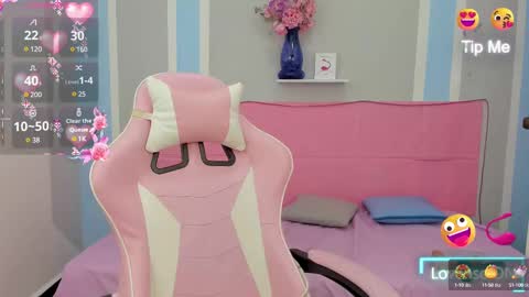 Snapshot of meganqueen2 chatting on 03.09.25 Megan Queen online show from 03.09.25