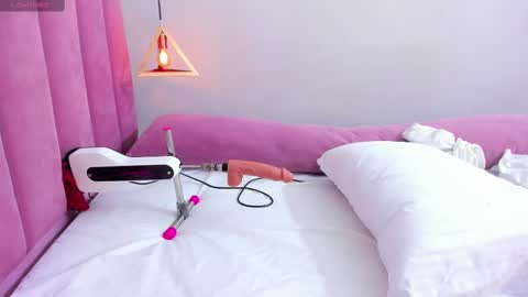 Megan  online show from 10.02.25