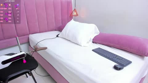 Megan  online show from 05.12.26