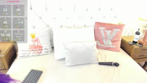 Snapshot of meganstar__ chatting on 09.26.25 Megan online show from 09.26.25
