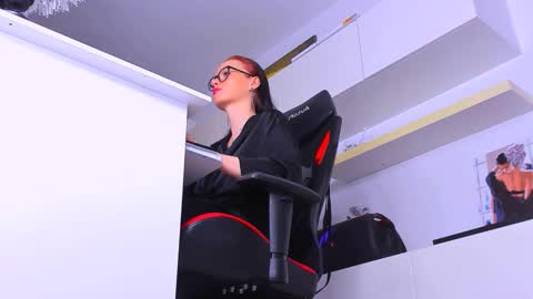 Megan online show from 09.24.25