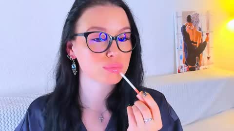 Megan online show from 04.24.26