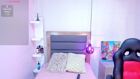 M E G A N  online show from 01.10.26