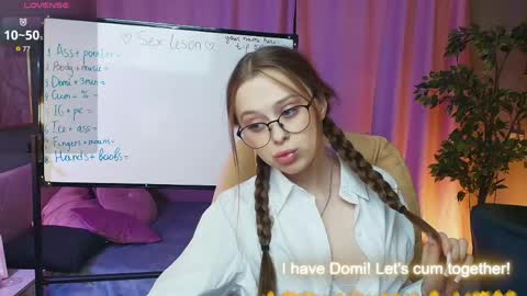 Snapshot of megg_ryan chatting on 04.29.26 megg_ryan online show from 04.29.26