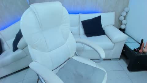 meggan online show from 02.25.25