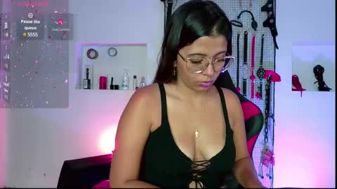 Snapshot of meggan_greey chatting on 12.16.24 Your best slave  online show from 12.16.24