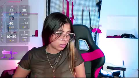 Snapshot of meggan_greey chatting on 01.03.25 Your best slave  online show from 01.03.25