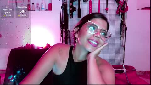 Snapshot of meggan_greey chatting on 01.09.25 Your best slave  online show from 01.09.25