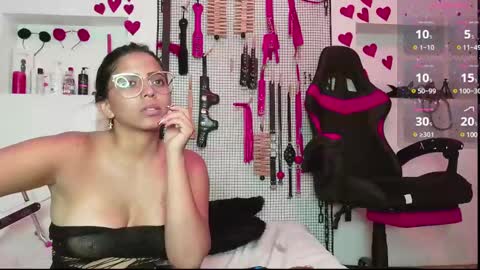Snapshot of meggan_greey chatting on 03.04.25 Your best slave  online show from 03.04.25