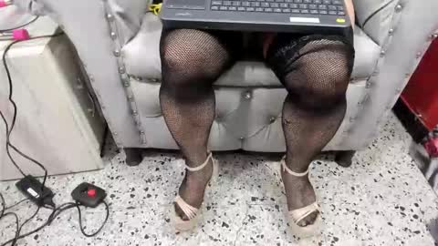 meggancurvy online show from 12.20.25