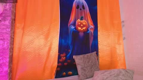 megganfoxy online show from 10.13.25