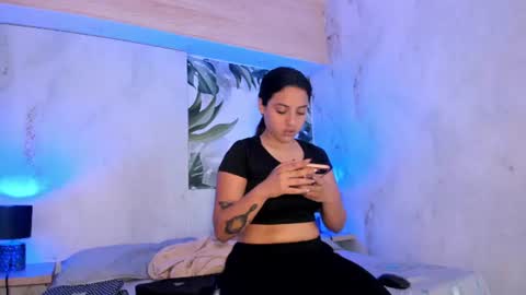 Snapshot of meggy_mae chatting on 07.29.26 MEGGY MAE online show from 07.29.26
