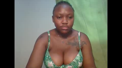 Snapshot of meghan_spice chatting on 09.22.25 meghan_spice online show from 09.22.25