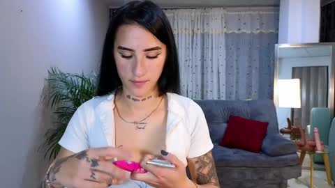 Mei online show from 02.10.25