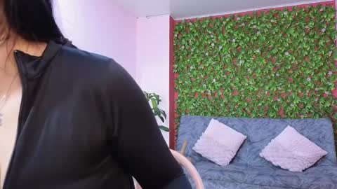 Mei online show from 02.04.26